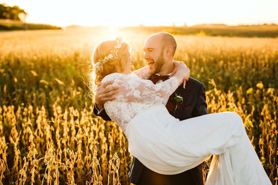 Fotógrafo de casamento Tessa June (tessajune). Foto de 8 de setembro 2019