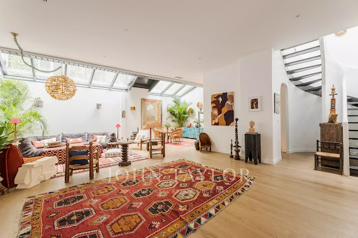 House with terrace 2