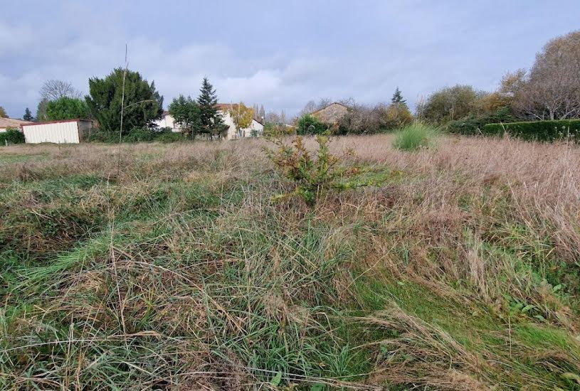  Vente Terrain à bâtir - à Saint-Léon-sur-l'Isle (24110) 