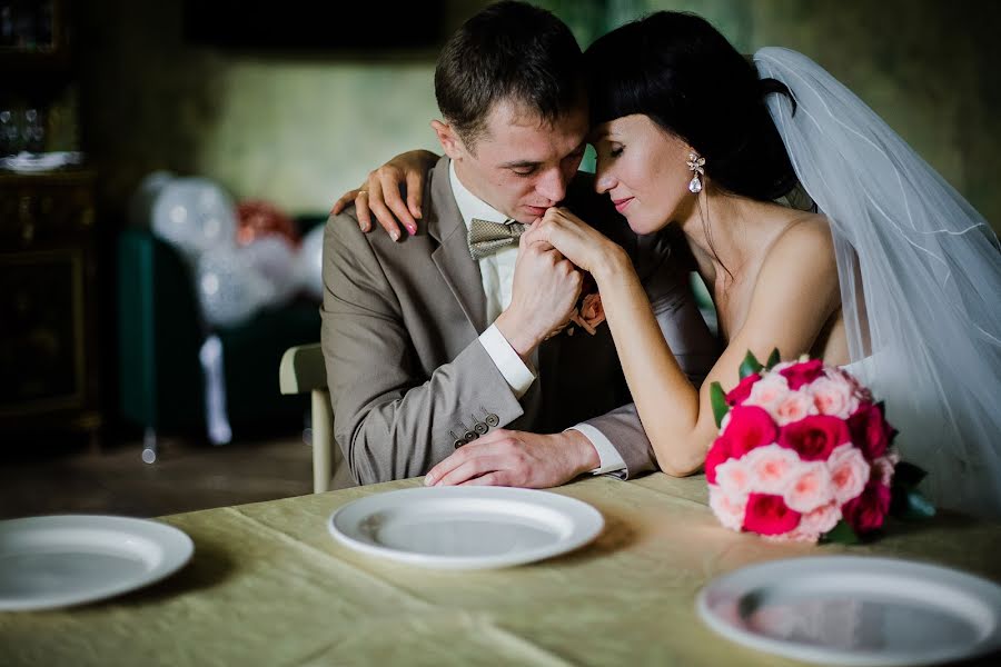 Wedding photographer Yuriy Karpov (yuriikarpov). Photo of 14 October 2014