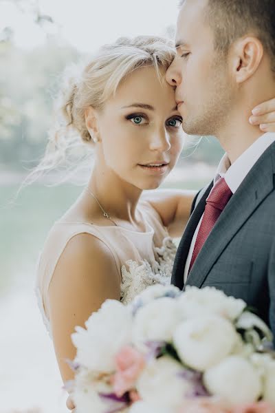 Fotógrafo de casamento Darya Bulycheva (bulycheva). Foto de 12 de setembro 2018