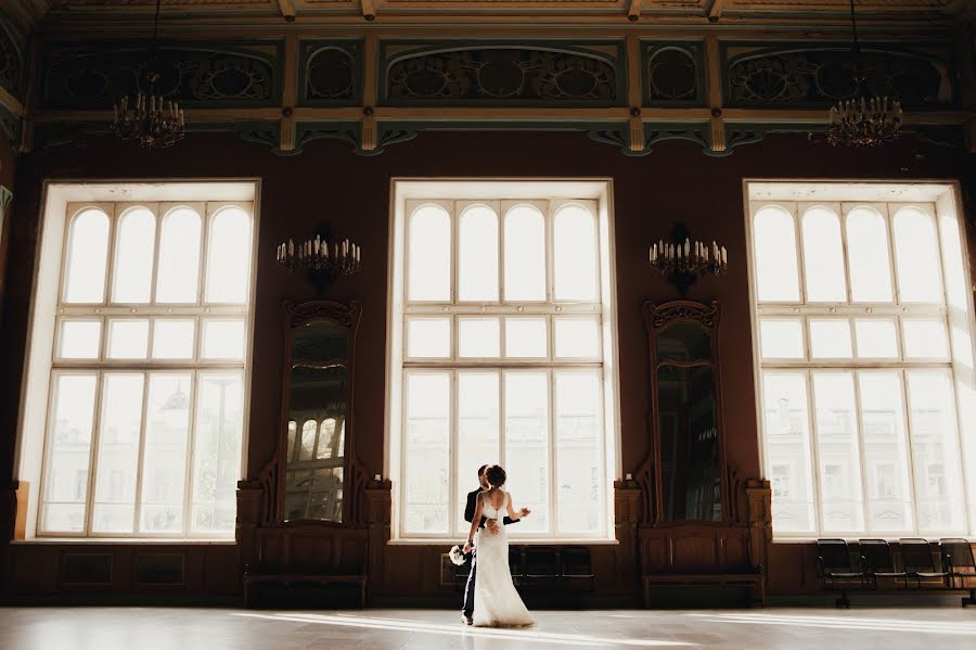 Wedding photographer Dmitriy Kirvas (kirvasdmitry). Photo of 4 March 2015