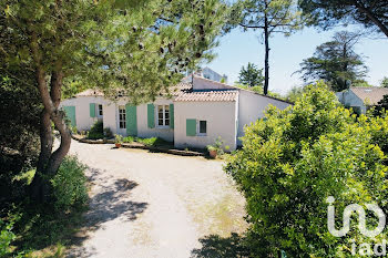 maison à Les Portes-en-Ré (17)