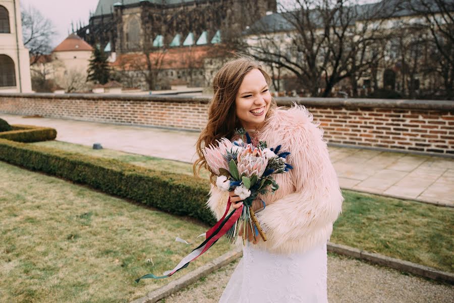 婚礼摄影师Aleksandra Shulga（photololacz）。2018 3月4日的照片