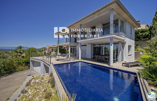 Villa avec piscine 4