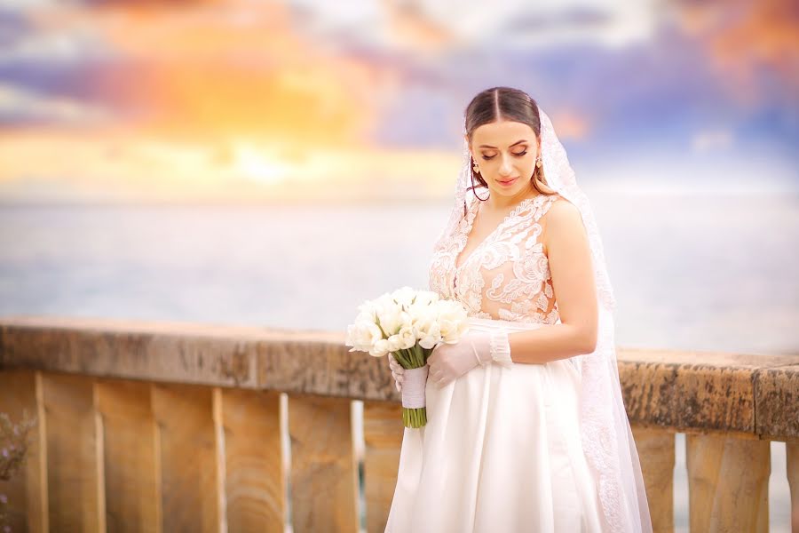 Wedding photographer Olga Ponomoreva (collibry). Photo of 1 December 2019