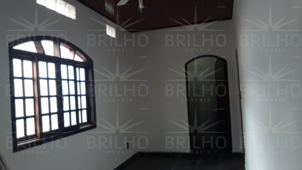 Casa para alugar com 6 quartos, 200m² - Foto 3