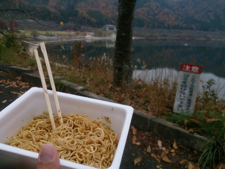 アテンザスポーツのアテンザスポーツ・広島・土師ダム・ペヤング・ラーツー焼きそばに関するカスタム事例の投稿画像5枚目