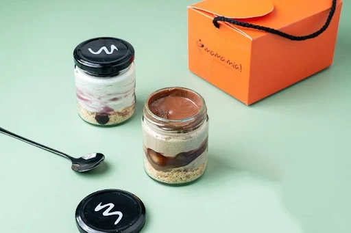 2 Mousse Jars Hamper