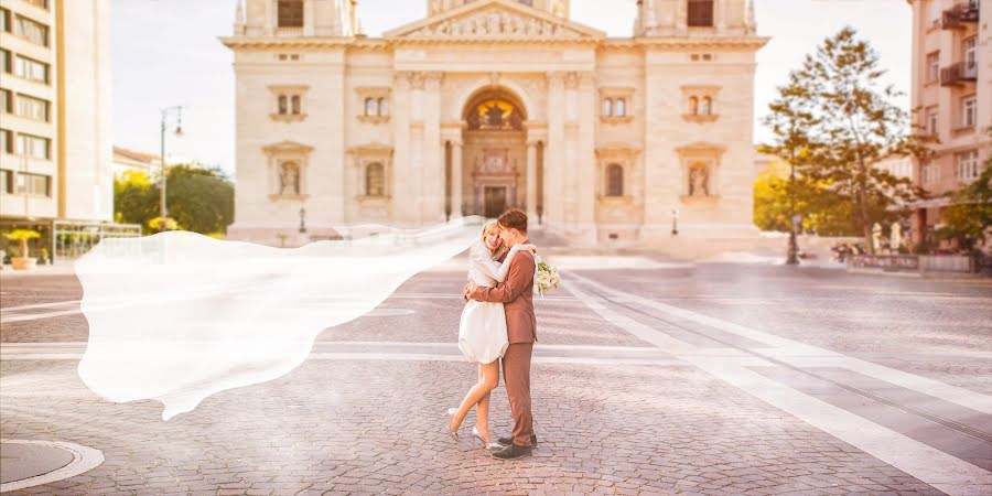 Fotografo di matrimoni Oleksandr Dikhtiar (weddingtrip). Foto del 19 aprile 2023