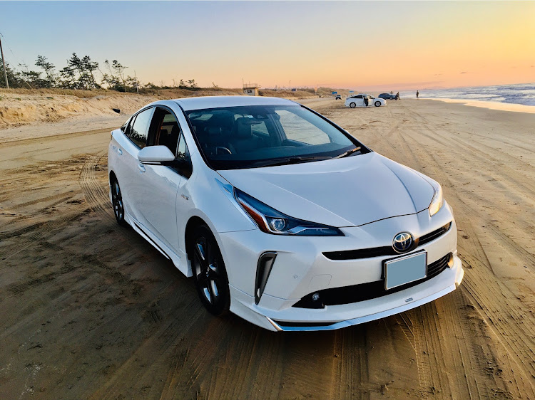 プリウスのプリウス乗りと繋がりたい・プリウス50・PRIUS50MODELLISTA・ドライブに関するカスタム事例の投稿画像1枚目