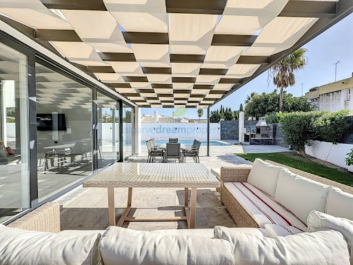 Maison avec piscine en bord de mer 3