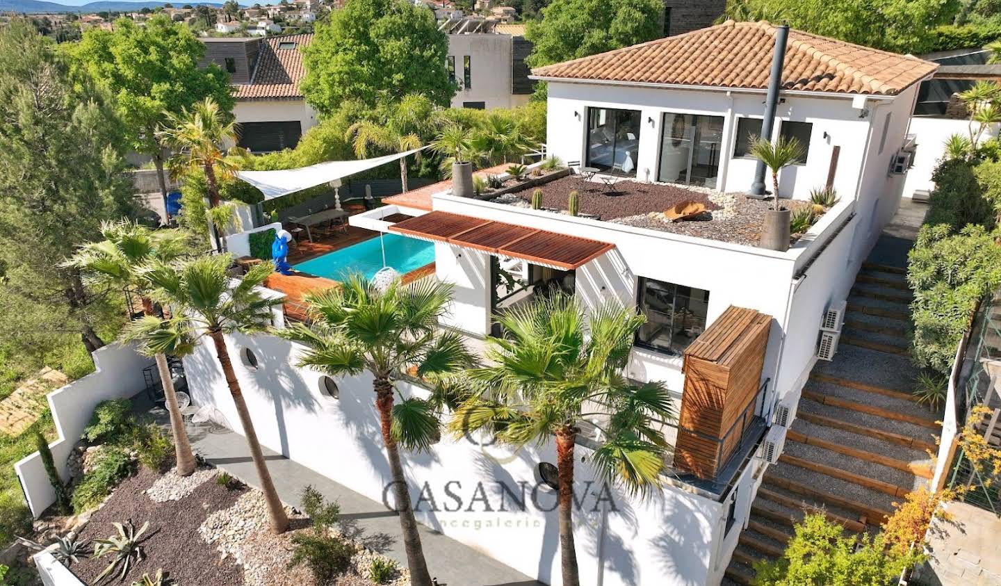 House with pool and terrace Montpellier