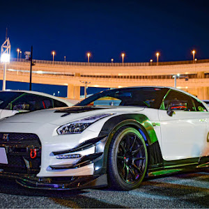 NISSAN GT-R