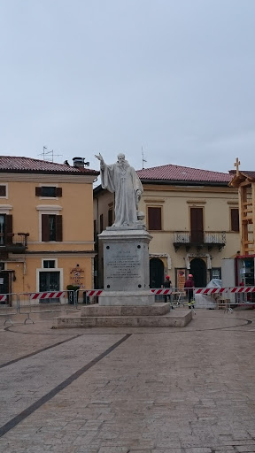 Statua di San Benedetto