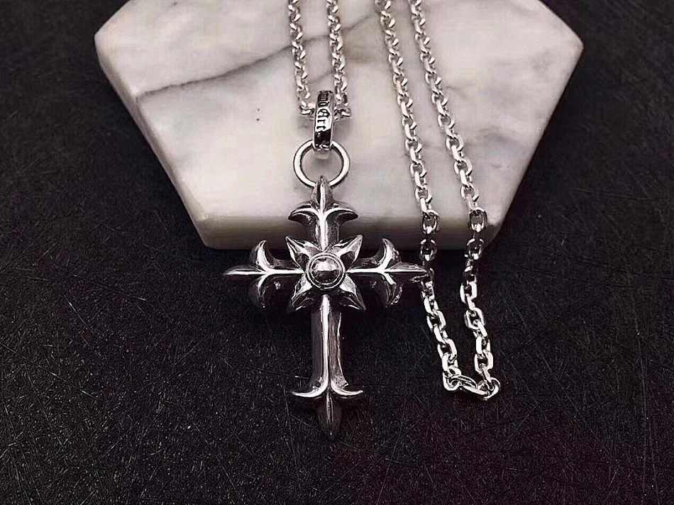 Corrente de suéter prateada, hip hop europeu e americano, cruz de personalidade, prata tailandesa retrô, estilo moderno masculino.