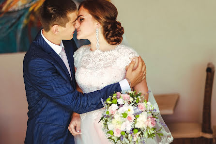 Fotógrafo de casamento Yuliya Boyarina (juliyaboy). Foto de 7 de setembro 2016