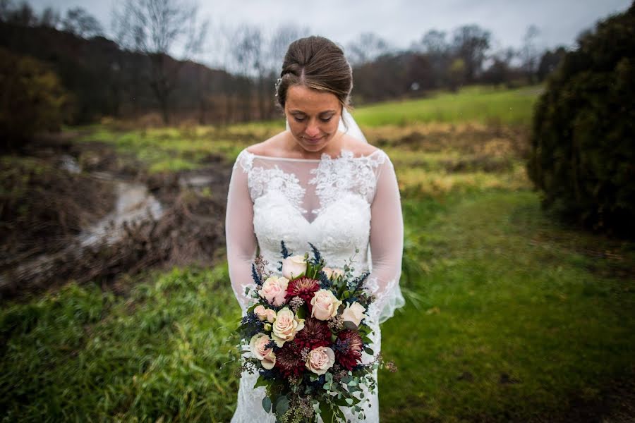 Hääkuvaaja Brittany Todd (brittanytodd). Kuva otettu 9. maaliskuuta 2020