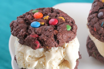 Chocolate Cookie Ice Cream Sandwich