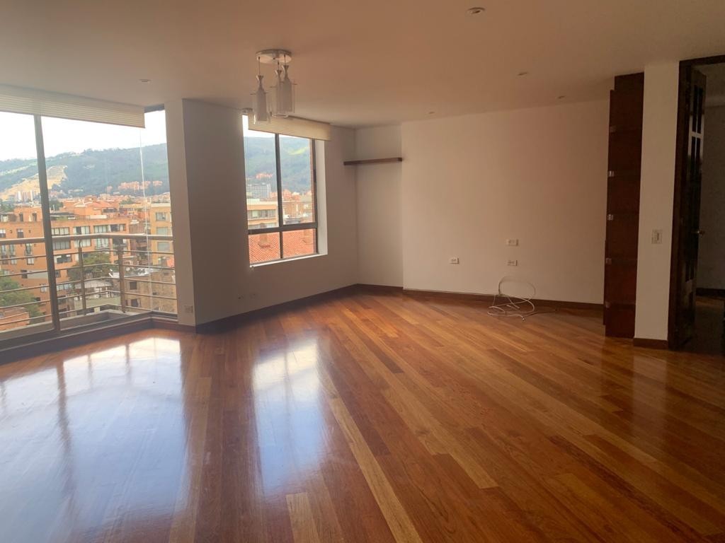 Apartamento En Venta - La Carolina, Bogota