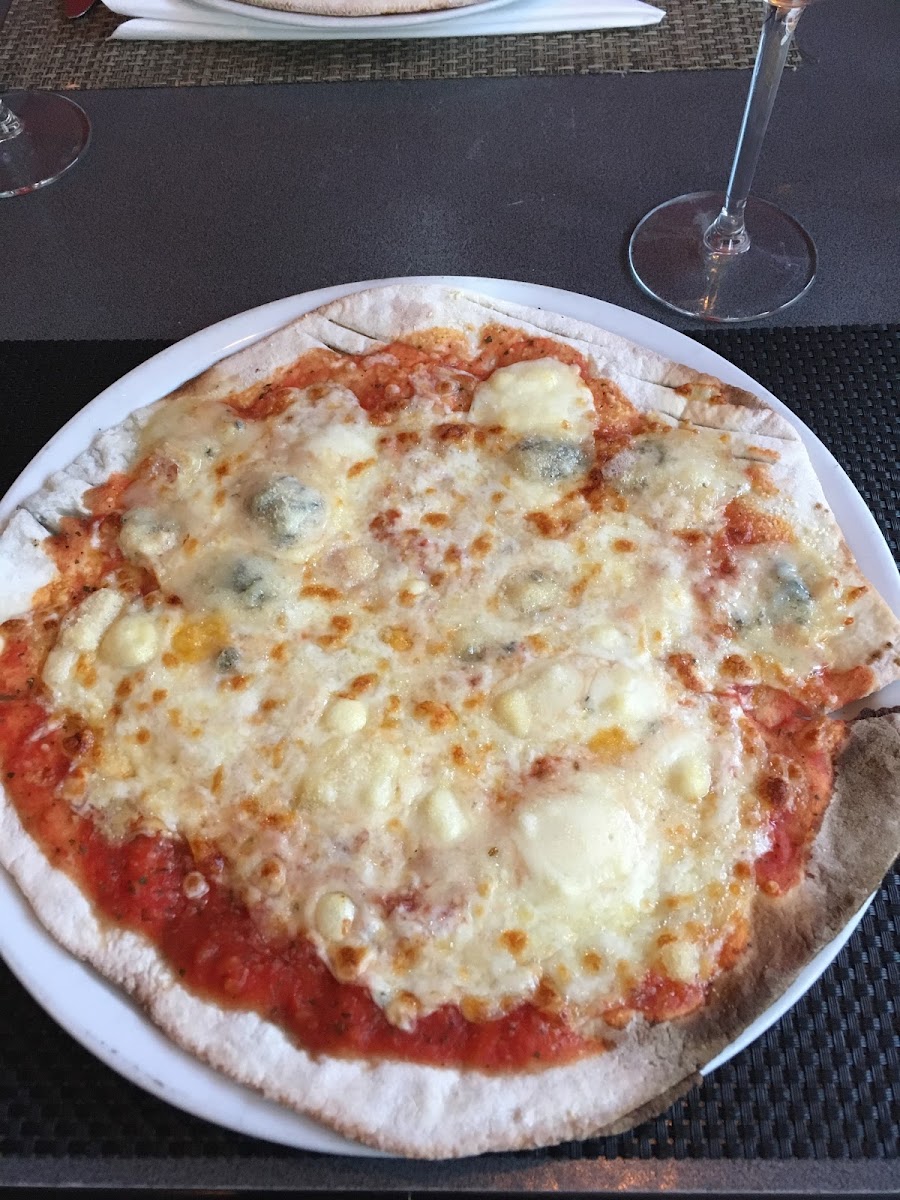 Gluten-Free Pizza at Restaurant Pizzeria Du Passage