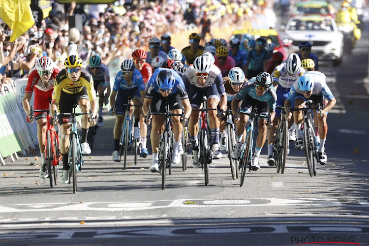 Gisteren coronatesten in de Tour de France: wielerploegen wachten opnieuw in spanning af