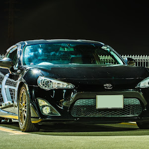86 ZN6