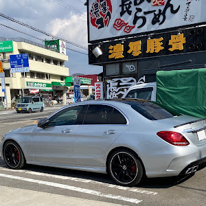 Cクラス セダン W205