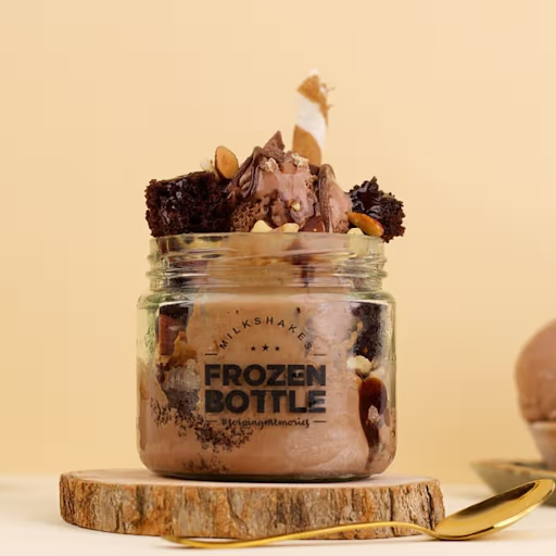 Nutty Hazelnut Cake Fudge Sundae