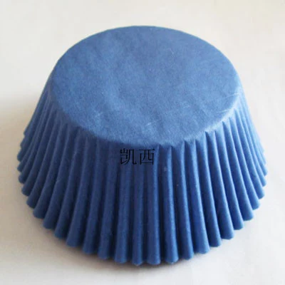 Papieren cakevormpjes voor cakes en muffins. Gemakkelijk bakken en serveren, perfect voor het presenteren van heerlijke gebakjes in stijl.