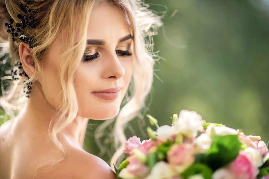 Wedding photographer Anna Ulyasheva (ulyasheva). Photo of 10 January 2019