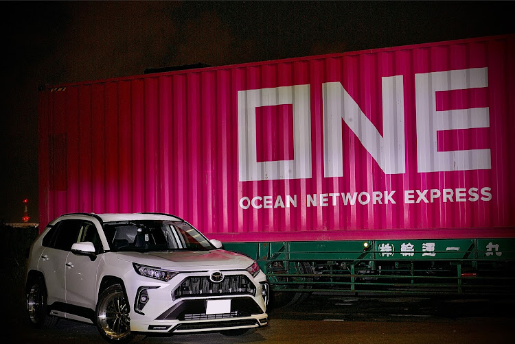 RAV4のRAV4・TOYOTA・RAV4乗りさんと繋がりたい・過去picに関するカスタム事例の投稿画像1枚目