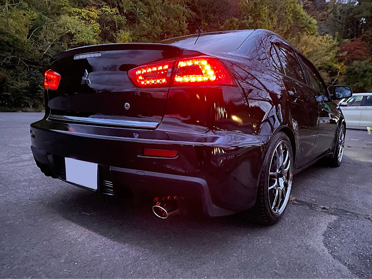 ギャランフォルティスのホイール交換・車高調取付・洗車・ランサー・ランサーエボリューションに関するカスタム事例の投稿画像1枚目