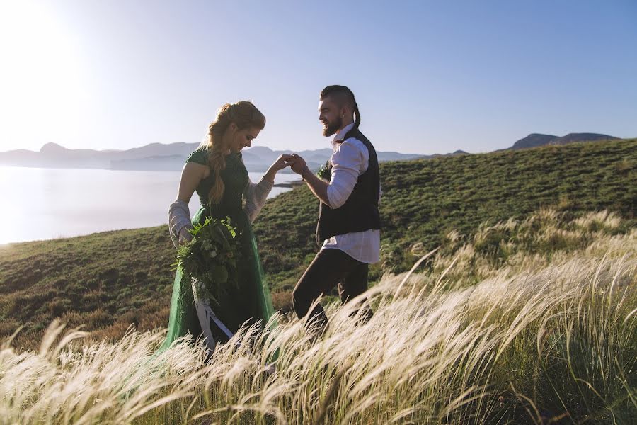 Fotografo di matrimoni Marina Serykh (designer). Foto del 28 aprile 2017