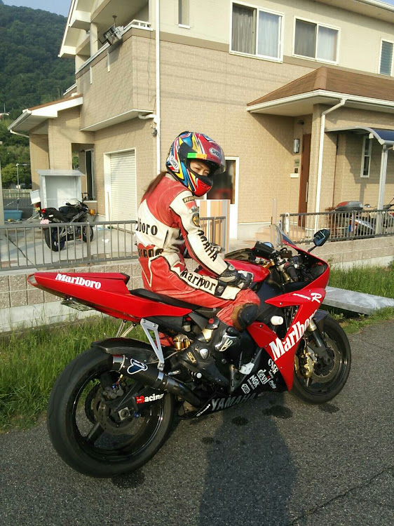 しんちゃんさんが投稿したバイク・スーパースポーツ・モタード・山・峠に関するカスタム事例の投稿画像2枚目