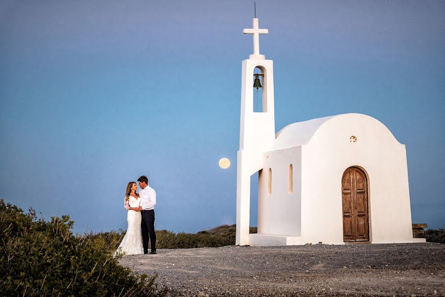 Fotografo di matrimoni Maksim Prikhodnyuk (photomaxcrete). Foto del 7 aprile 2020