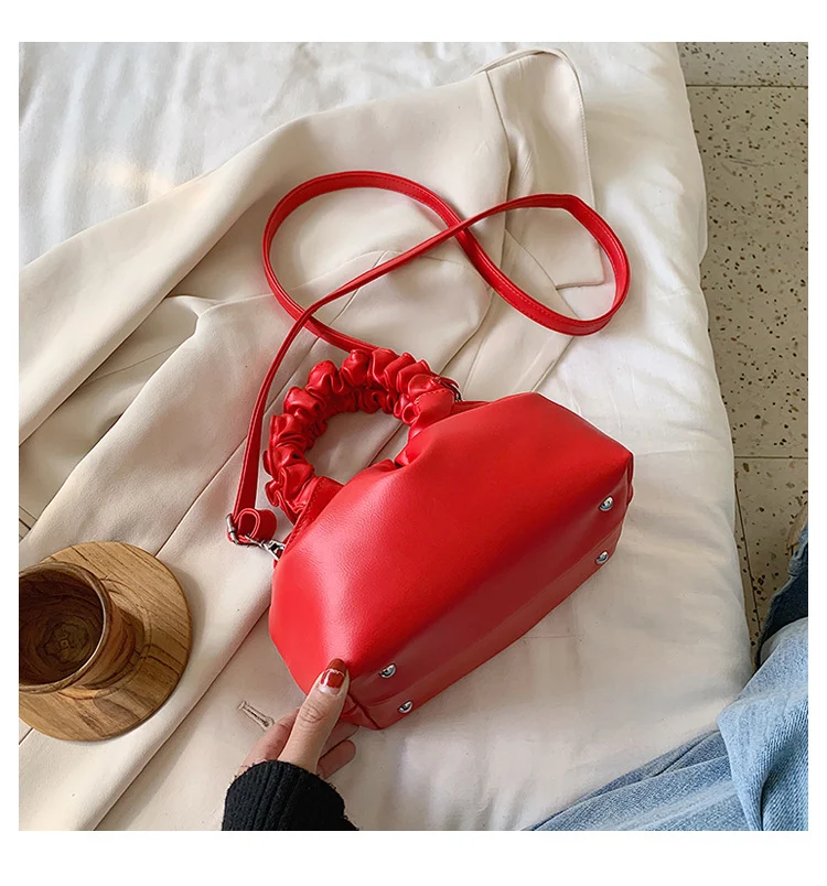 Dames crossbody tas, draagbare Cloud Bag. Lichtgewicht schoudertas, ideaal voor dagelijks gebruik en reizen, stijlvol en praktisch.