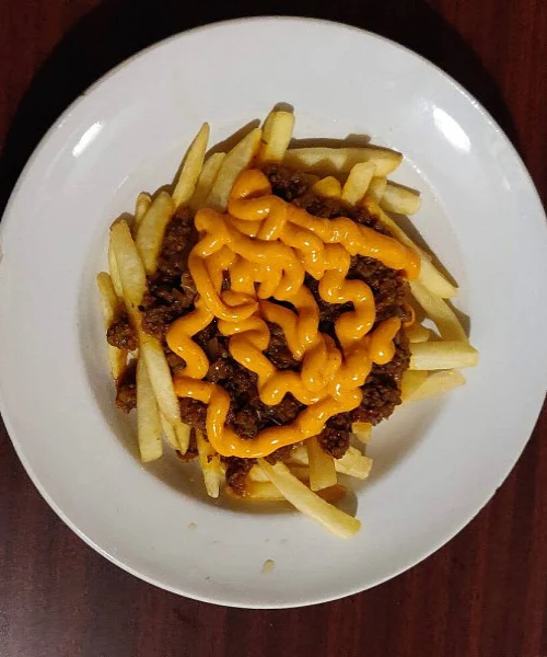Roast Beef Fries Topped With Cheese