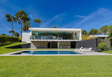 Maison avec jardin et terrasse 3