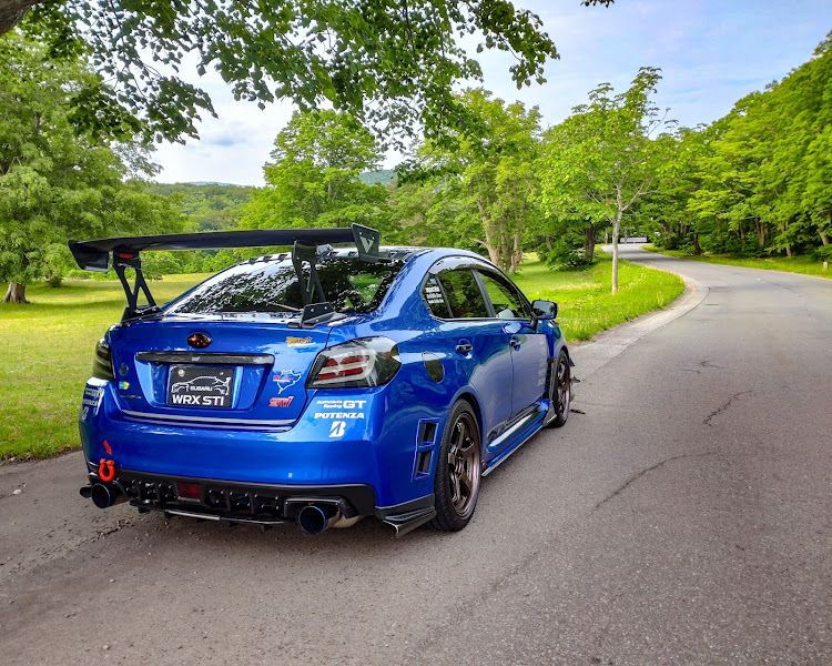 WRX STIの新緑と愛車・夕陽と愛車・健康第一・節約生活に関するカスタム事例の投稿画像1枚目