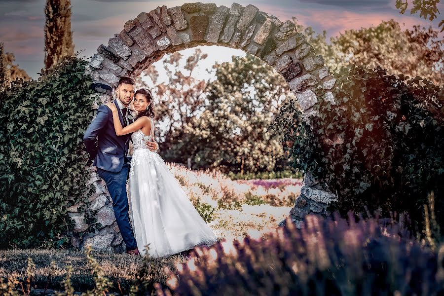 Fotografo di matrimoni Ferenc Novak (ferencnovak). Foto del 20 ottobre 2022