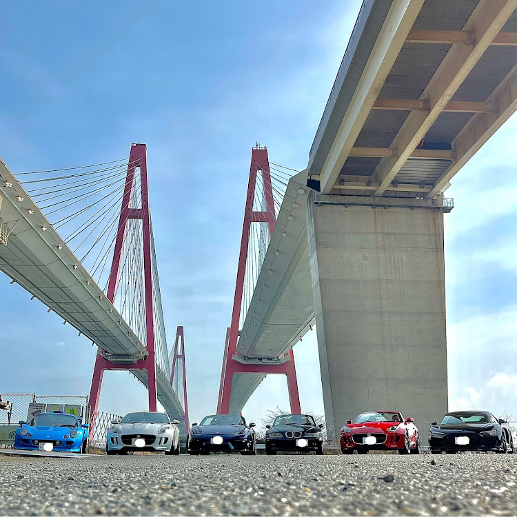 718 スパイダーのローアングルショット・リフレクション撮影・名港トリトン・オープンドライブ日和！・赤トリトンに関するカスタム事例の投稿画像4枚目