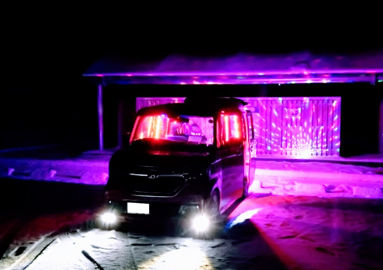 Nボックスカスタムのいつも見て頂きありがとうございます🙏🙇・イルミネーションと愛車・出張中😄に関するカスタム事例の投稿画像2枚目