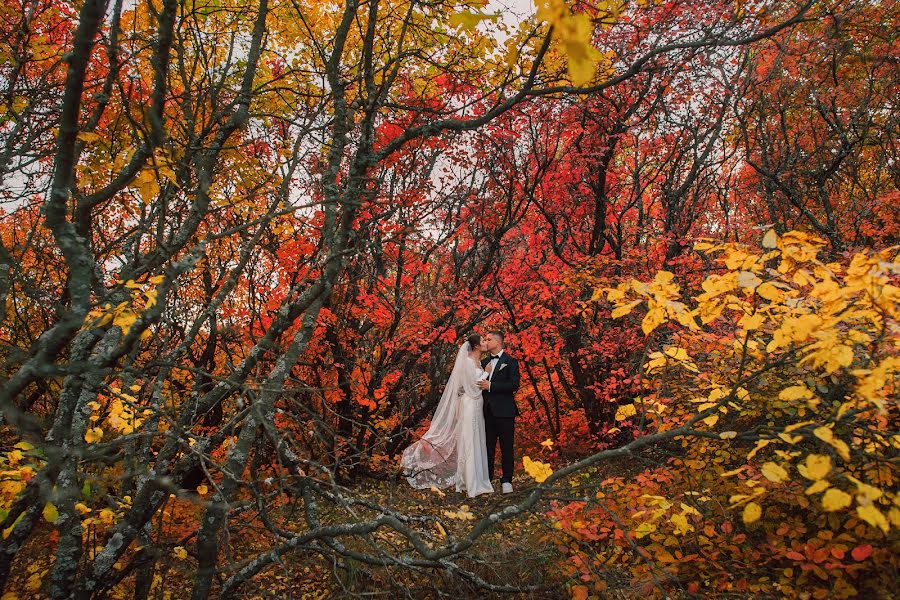 Fotógrafo de casamento Pavel Gomzyakov (pavelgo). Foto de 17 de outubro 2021