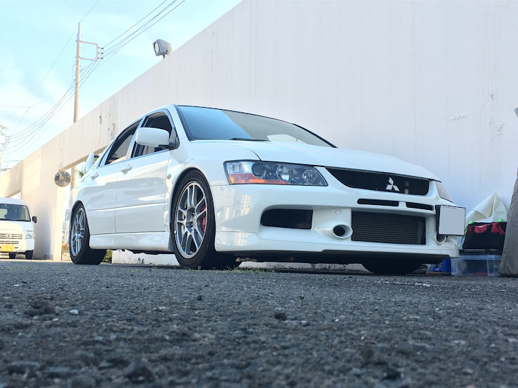 ランサーエボリューションの車高調整・DIYに関するカスタム事例の投稿画像1枚目