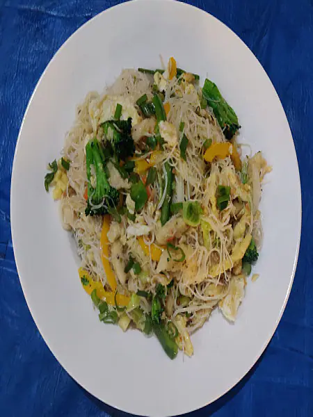 Singapore Rice Noodles Chicken