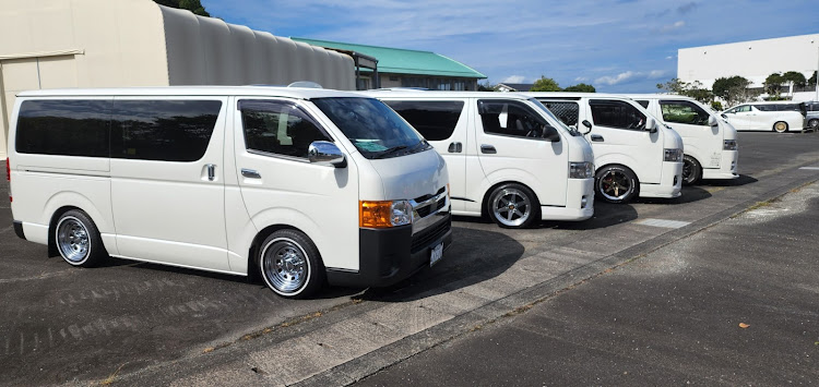 ハイエースバンの4WD・ハイエース オフ会に関するカスタム事例の投稿画像4枚目