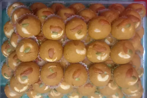 Besan Dry Fruit Laddu