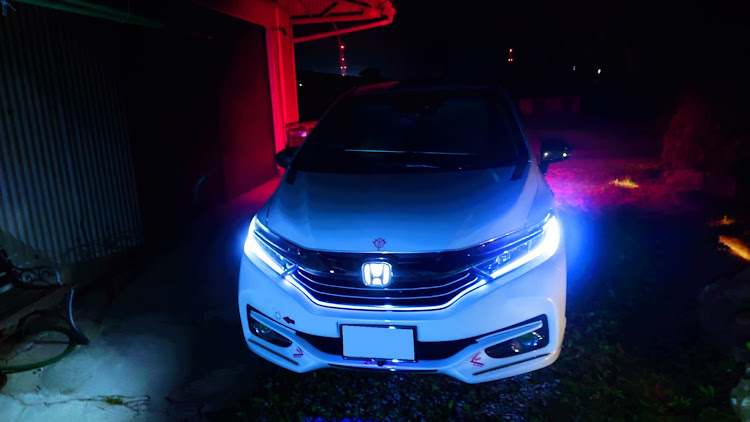 シャトルの車中泊なう・こいつも愛車(≧∇≦)bに関するカスタム事例の投稿画像1枚目