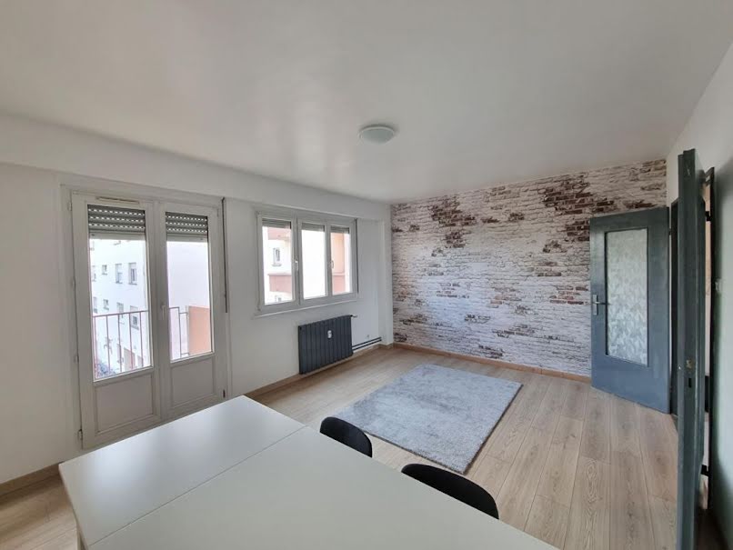 Location meublée appartement 3 pièces 72 m² à Strasbourg (67000), 975 €